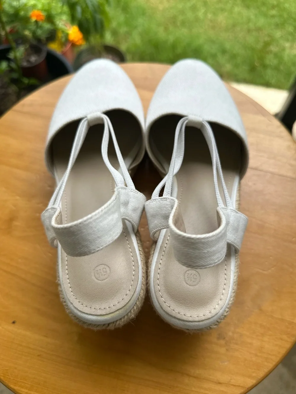 Women's Cream small wedges